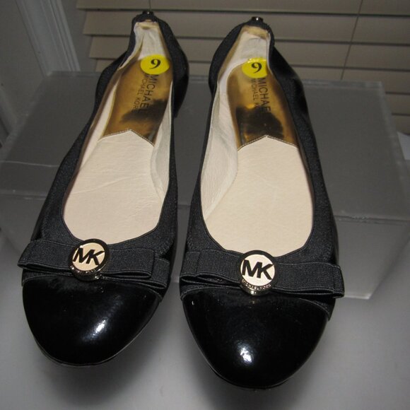 Michael Michael Kors Patent Leather Ballet MK Logo Bow Black Flats Size 9 - Picture 4 of 6